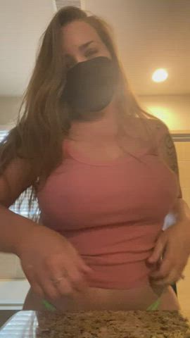Curvaceous mom bod (f) (gif) come play with me