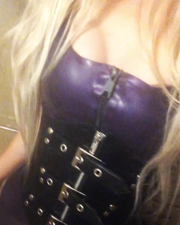 My purple latex dress, corset and clear heels ?