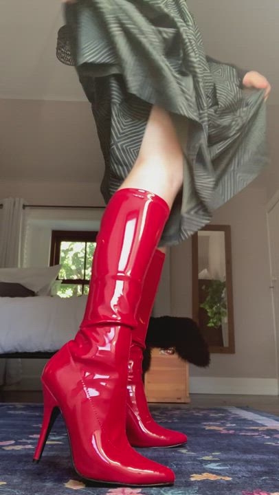 My newest pair of boots, I think this is going to be the start of a new love affair.