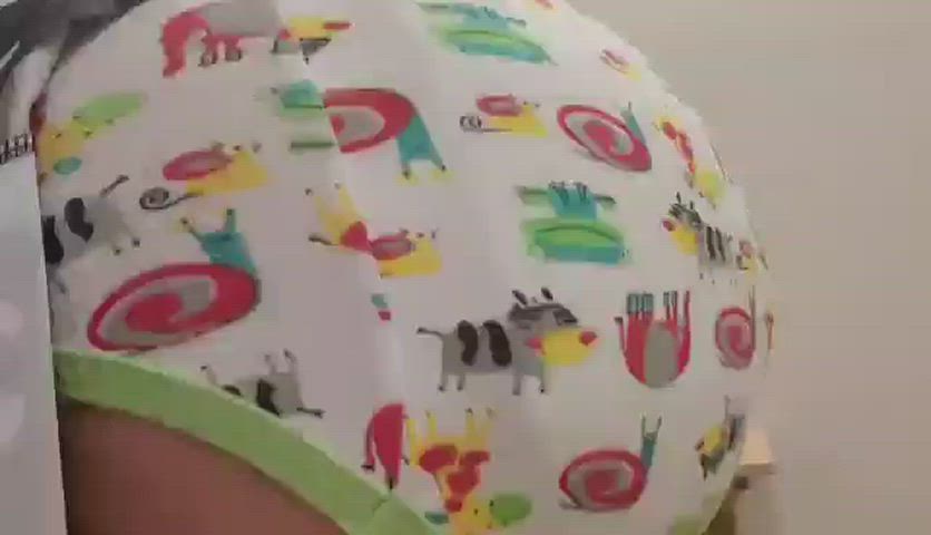 I love being padded under my Dino skirt!