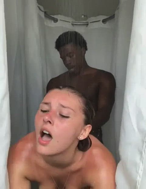 Spicy Shower Session