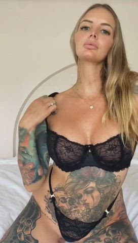 Help me take off my bra and lets fuck hard !!!!!