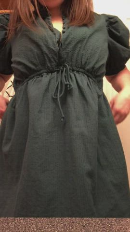 Oh look, this dress has pockets…and MILF tits