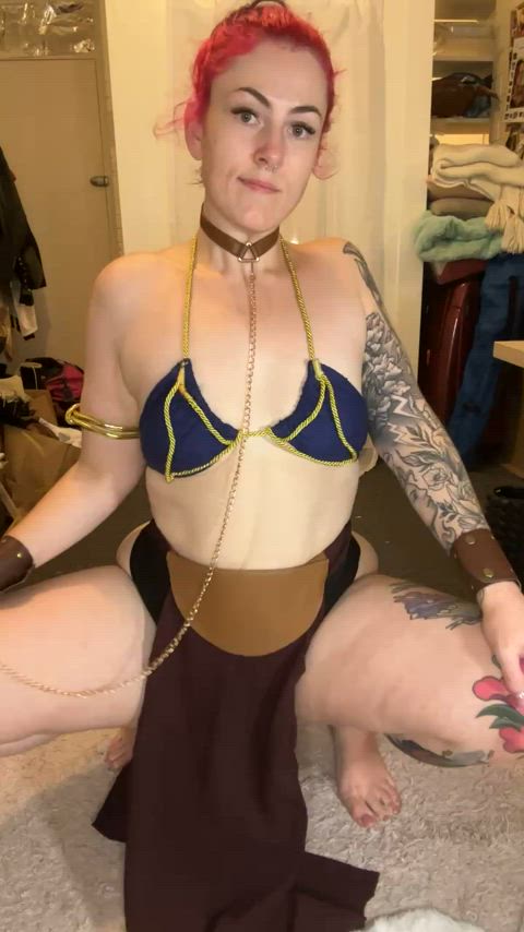 Would you watch this Aussie slave Leia dance for you? She loves to perform 😇