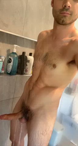Join me in the shower 😇😈
