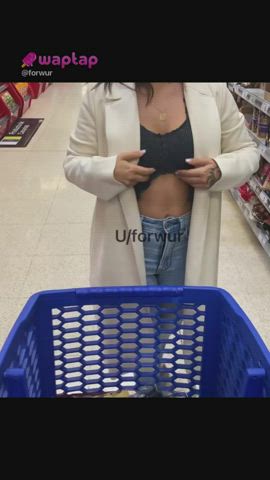 Nice titties at the grocery store