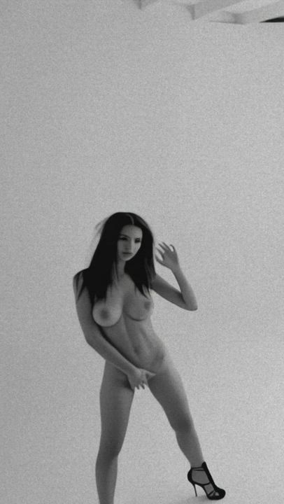 Nude from her famous photoshoot