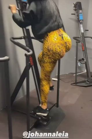 Yes Johanna...Work On That Phat Ass! 😍🤤😍🤤🤤🍆🍆🍆🥴🥴🥴💦💦💦