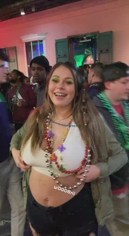 Should I go back to Mardi Gras this year to do some more flashes and get more beads?