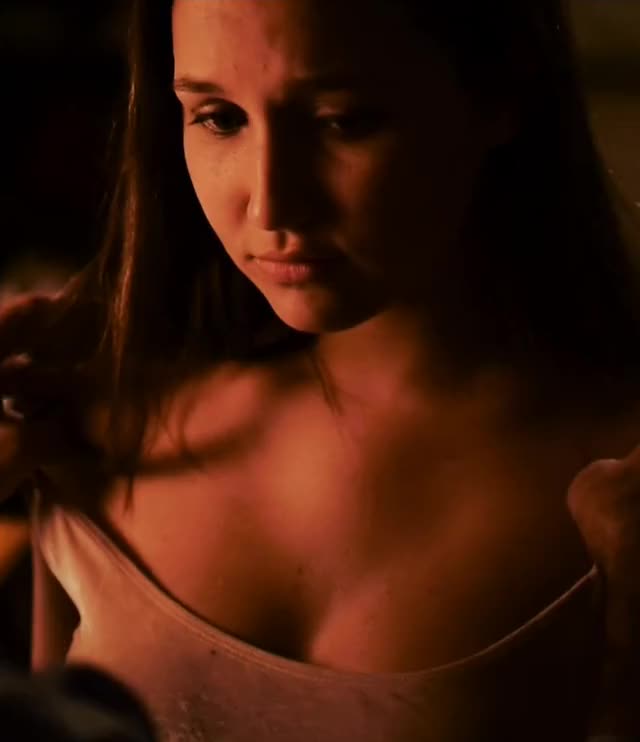 /r/celebrityplotarchive - Jessica Taylor Haid in Girl Lost (2018)