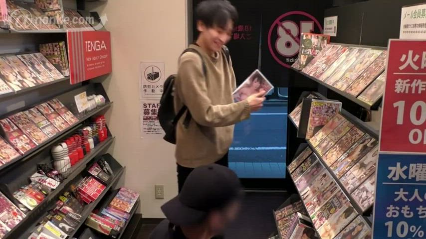 Cute guy gets fucked in store (full video in the comments)