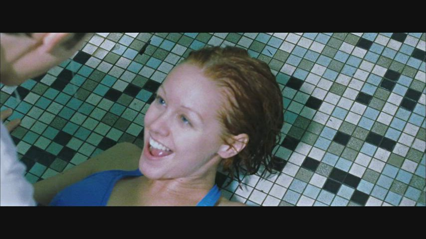 Young Lindy Booth teasing guys in 'Cry Wolf' (2005)