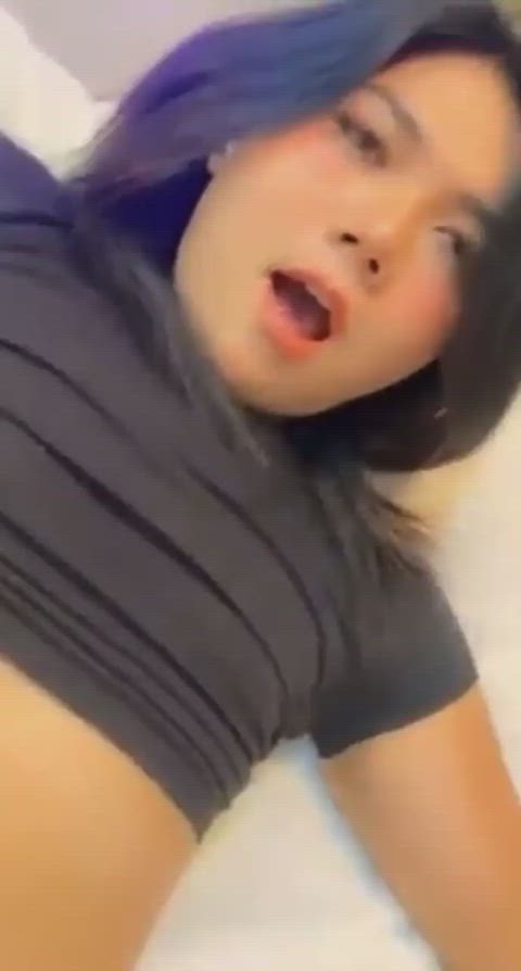 Pretty Asian trans facial cumshot