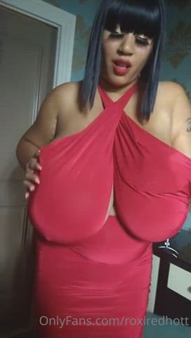 Huge hangers Roxi Red by pornpica