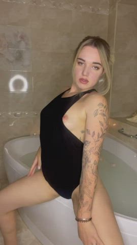 erotic shower tits