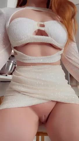 This fuckdoll was built for both men and women to enjoy, let’s have a threesome