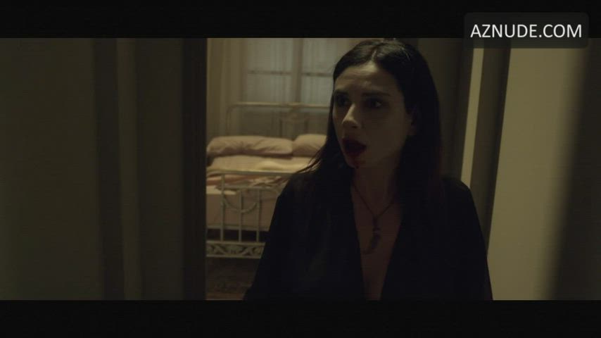 Almudena Leon - Vampyres (2015)