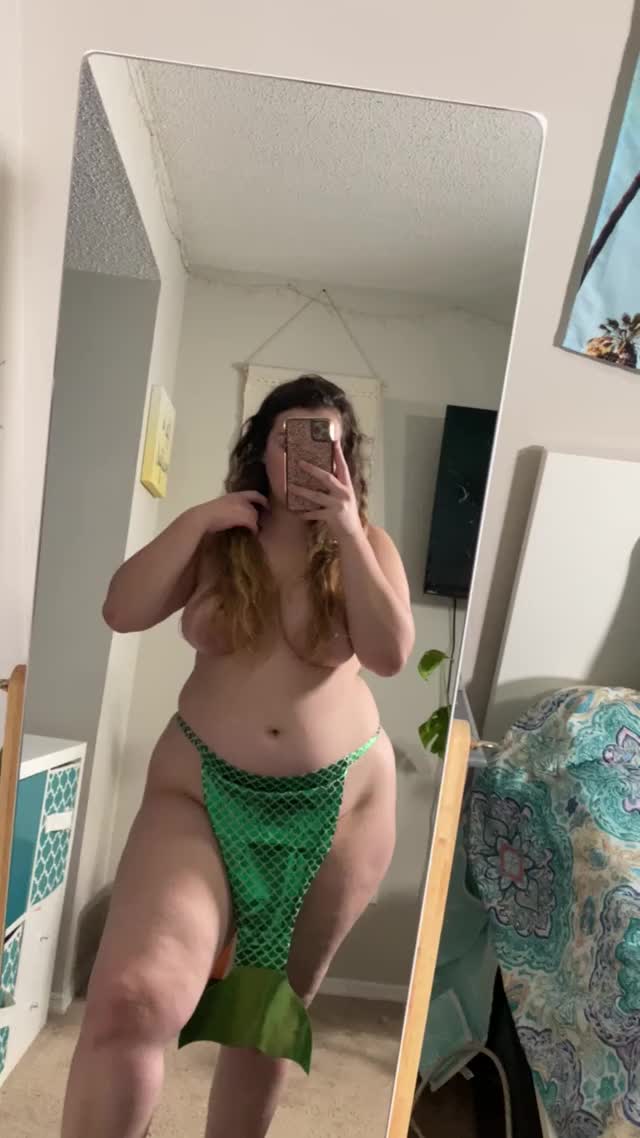 The Curvy Mermaid