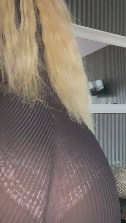 Hey I am Mia and I fucking love to produce a lot of naughty content for you, if you