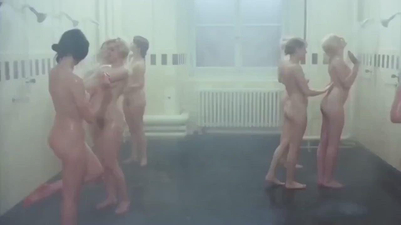 Anne Graf and the shower girls -- Frauleins in Uniforms (1973)