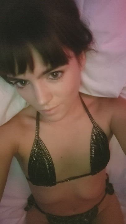 If a horny British girl wanted sex in the relaxation room, would you do it? 😈