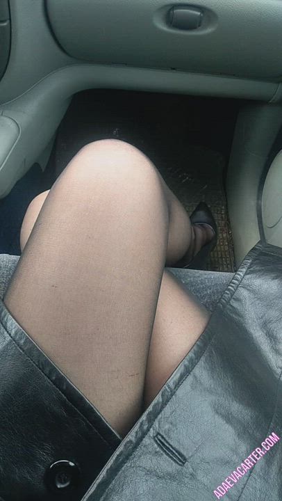 Leather, pantyhose and heels... :D