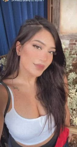 big tits cleavage filipina izzy bella blu pakistani
