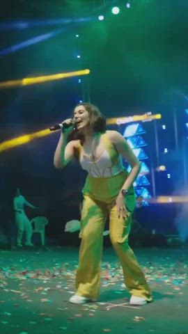 Jonita Gandhi doing Randinaach while flaunting her Big Tits and Meaty Ass but will